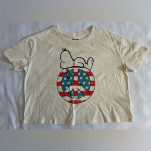 NWOTs Old Navy Snoopy Peanuts American Flag Peace Sign Cropped Tee Size Small